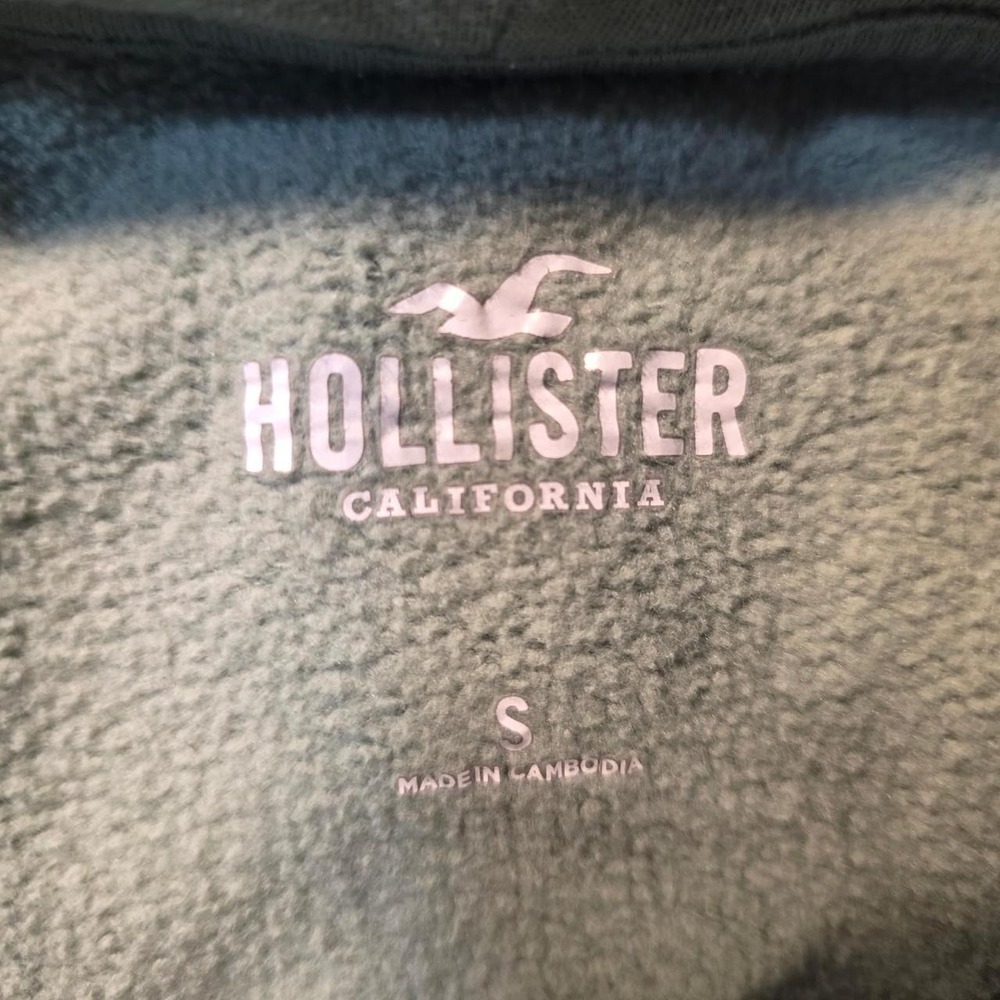 Hollister Zip up Hoodie - Picture 5 of 6